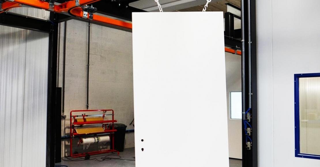 power and free, dropsecties, kettingbanen, kettingbaansysteem, monorailsysteem, GIS-takels, cleantrack, bovenloopkranen, zwenkkranen, intern transportsysteem, traversekranen, verdeelbrug, spuitrobots, peodercoatingstraat, poedercoatcabine, moffelovens, baden